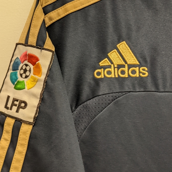 Adidas Real Madrid soccer jersey - Picture 4 of 5